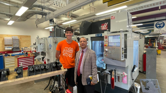 Prof. Renagi visits the ENG Makerspaces
